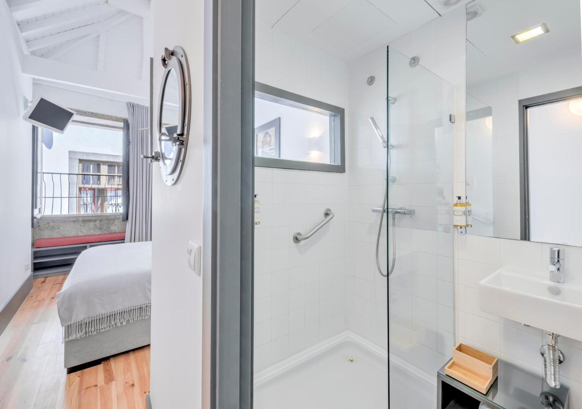 Oporto Street Fonte Taurina - Riverfront Suites (Adults Only) Стая снимка