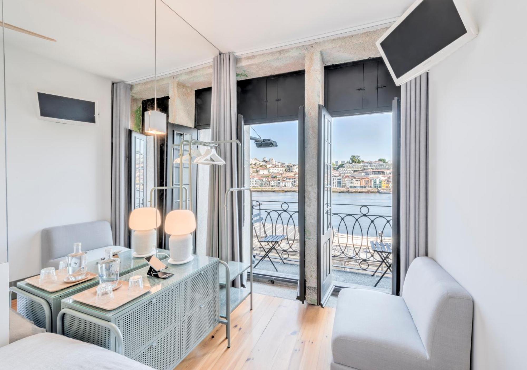 Oporto Street Fonte Taurina - Riverfront Suites (Adults Only) Стая снимка