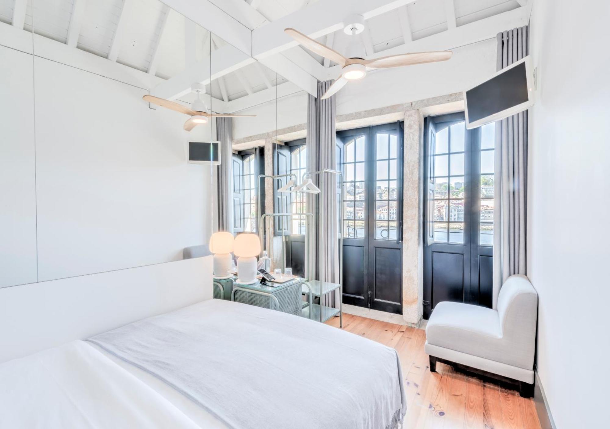 Oporto Street Fonte Taurina - Riverfront Suites (Adults Only) Стая снимка